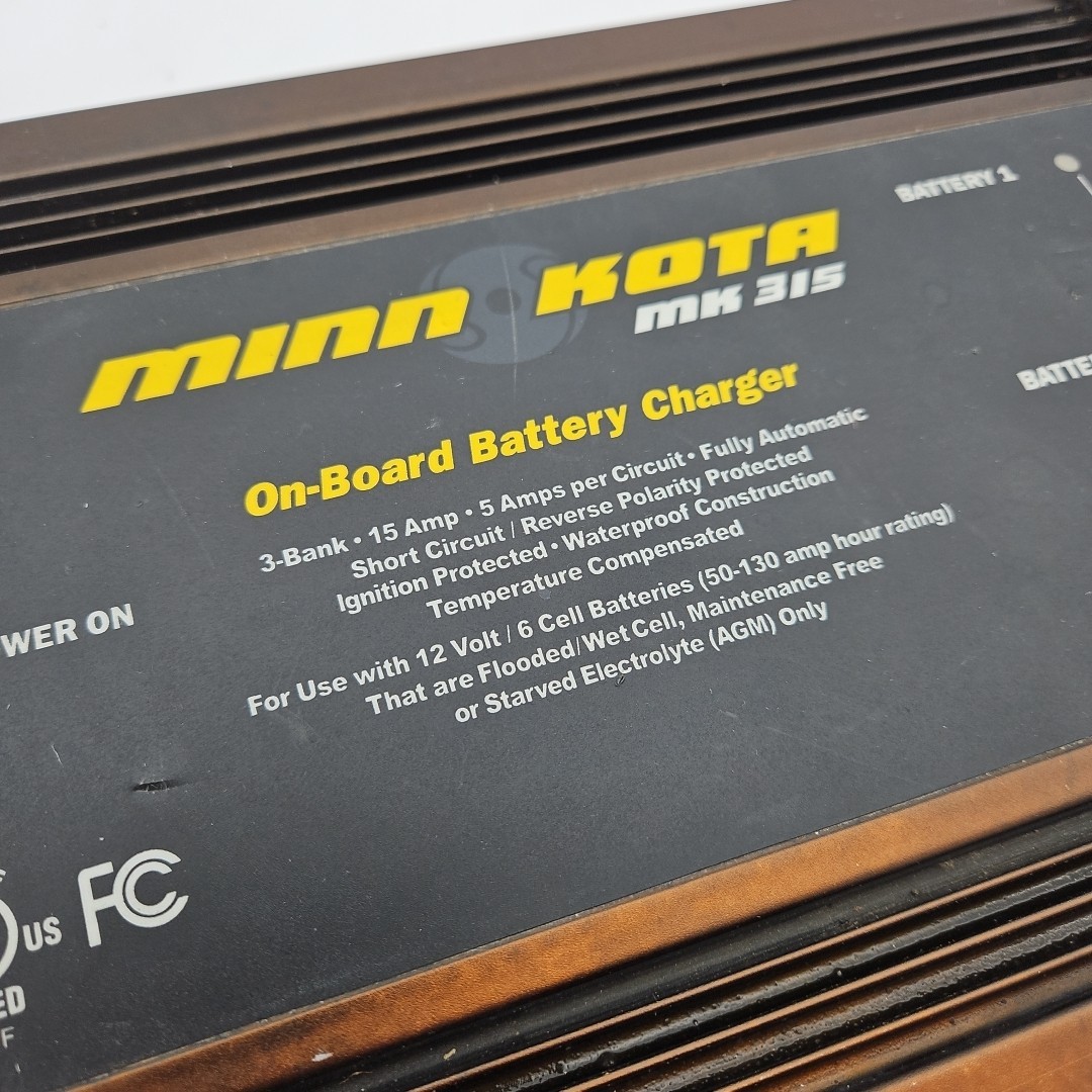 Minn Kota MK-315 3 Bank 12v Battery Charger 5 AmpTested Works Golf Cart Battery 