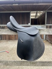 Wintec Synthetic GP Saddle 17.5" with Adjustable Gullet