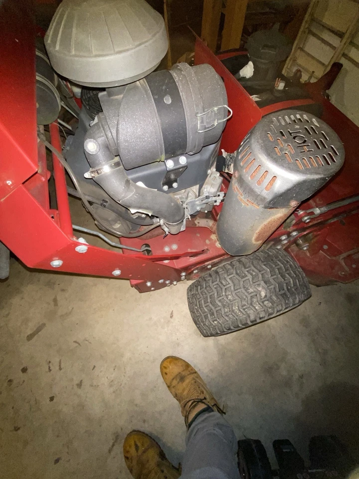 "Ferris DD 2011 control de confort 48"" Walkbehind funciona y corta excelente"  Foto 3 de 4