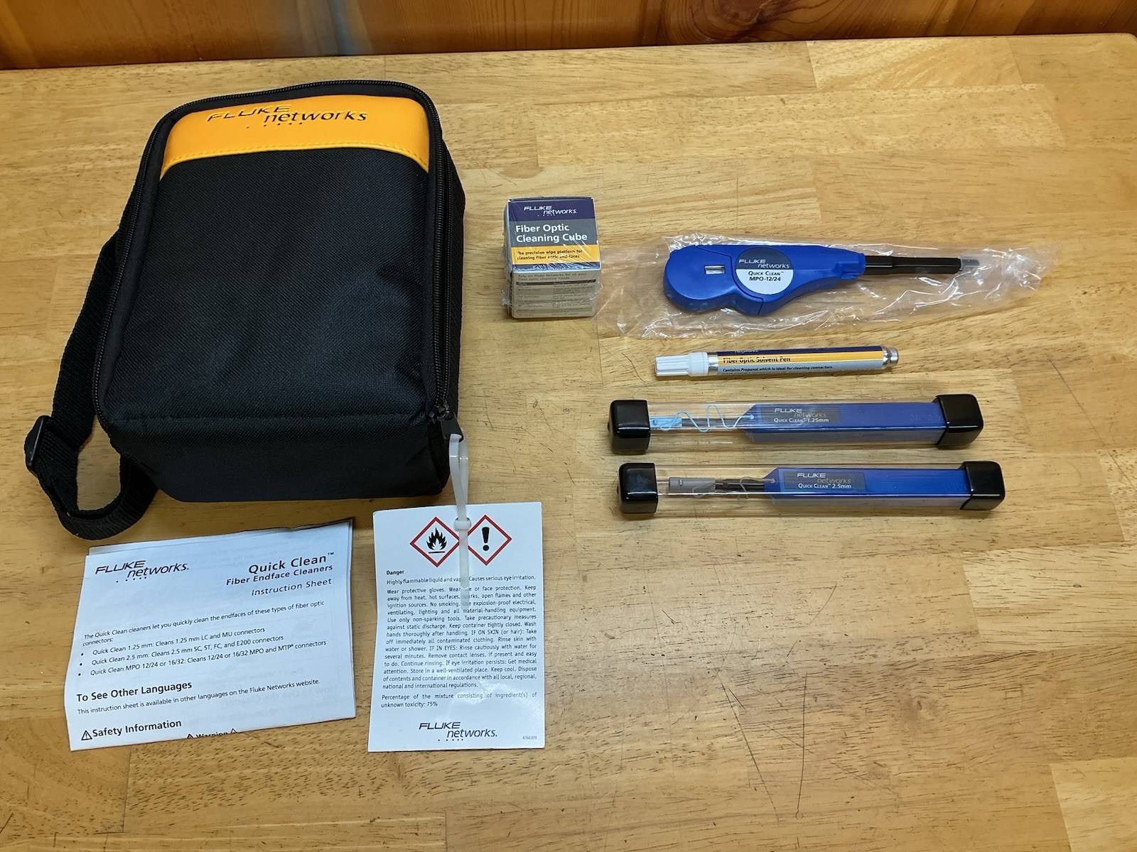Fluke NFC-KIT-CASE-E Fiber Optic Cleaning Kit - QuickClean 1.25mm 2.5mm MPO