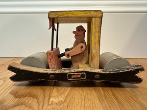Rare Vintage Flintstones Brio Wooden Fred Toy Car Sweden