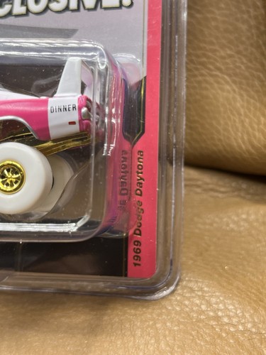 JOHNNY LIGHTNING CHASE DODGE DAYTONA DINNER CAR EXCLUSIVE 1/216 RARE PINK! - Picture 9 of 9