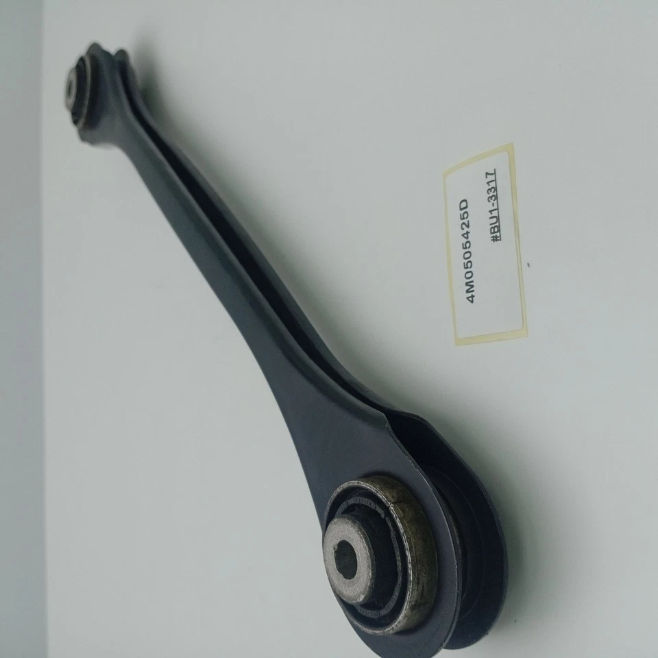 Barra de amarre de suspensión trasera Audi A4 2017-2023 4M0505425D Foto 3 de 4