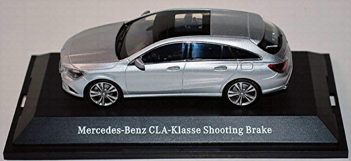 1/43 Mercedes-Benz 　CLA shooting Brake 1:43 Spark Mercedes-Benz CLA X118 2019 Shooting Brake