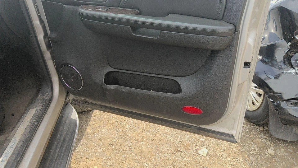 08 GMC YUKON XL 1500 Front Door Passenger Sidesilver Birch Metallic59U — 第 3/3 张图片