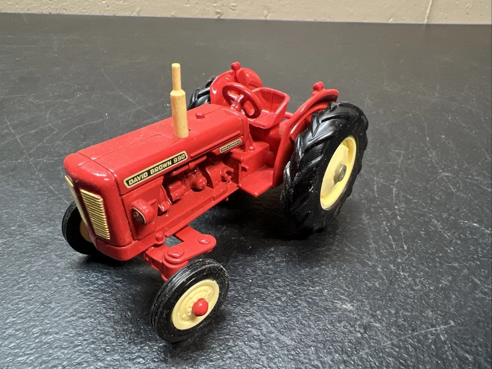Ertl Vintage Tractors 1/32 David Brown 990 Implematic - Image 3 of 4