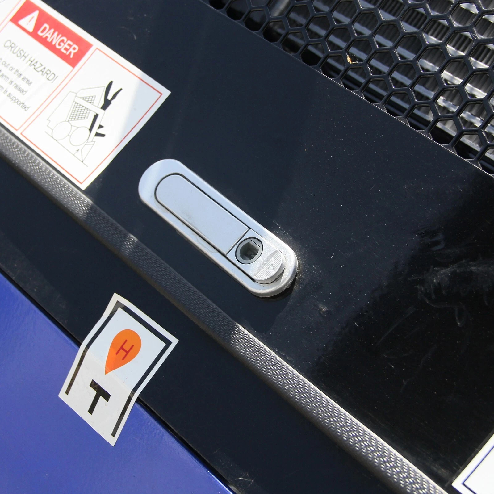 Upgraded 2025 Brand New 23HP Mini Skid Steer Track Loader Twin Cylinder USA Spot