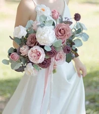 Ling's Moment MEDIUM FREE-FORM BRIDAL BOUQUET IN DUSTY ROSE & MAUVE