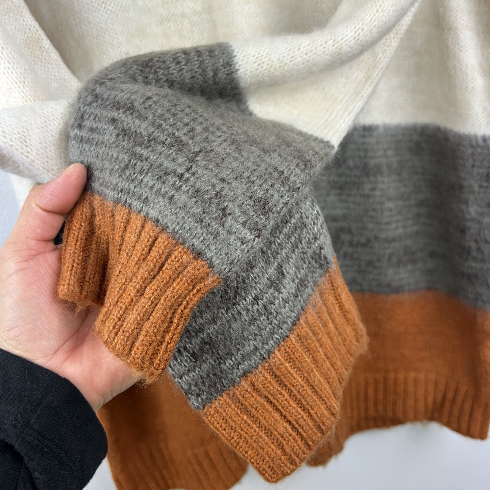 Universal Thread  Colorblock Striped Crew Neck Wo… - image 4