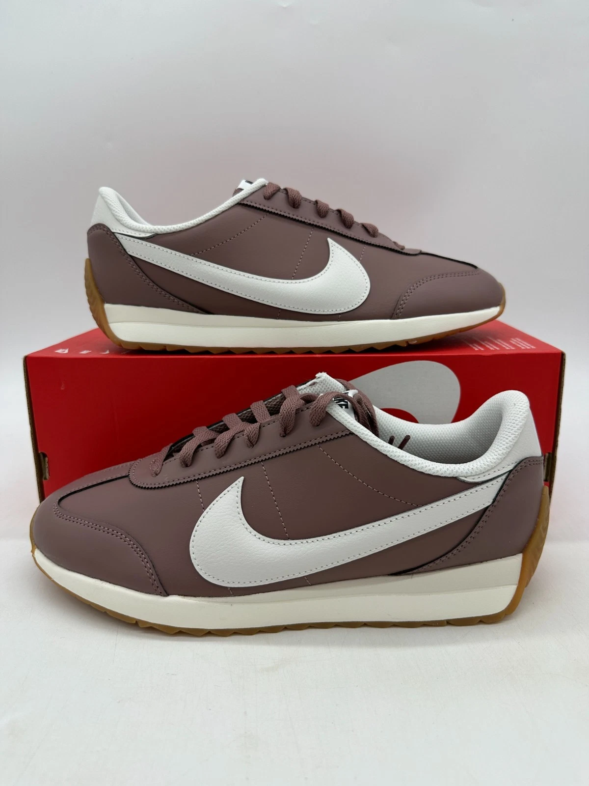 Nike Pacific Leather Women's Size 11 Men's 9.5 Brown Athletic Shoes HV6430 200