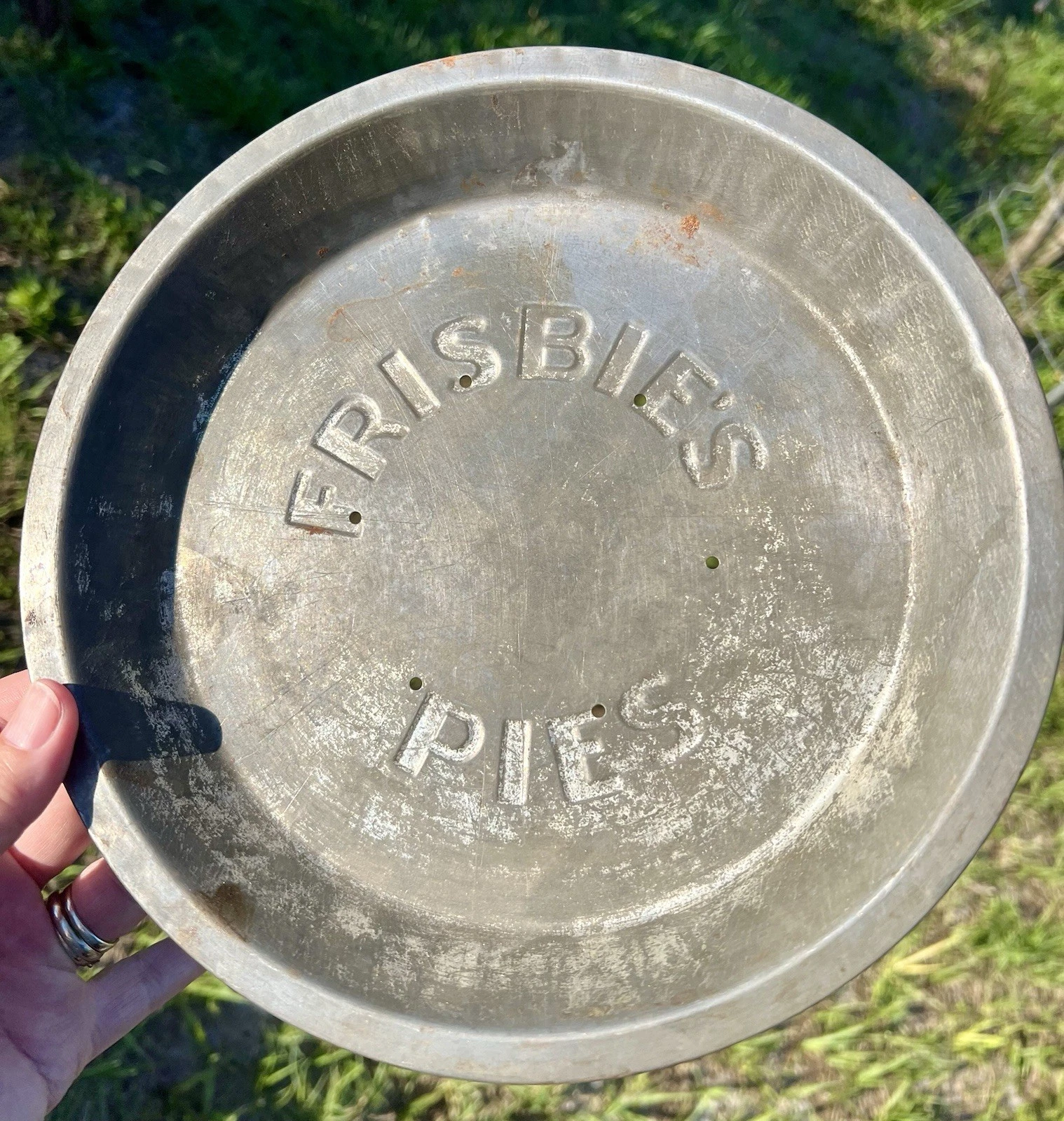 Vintage FRISBIE’S PIES Pie Tin W/ 6 Steam Holes. See Details & Photos. (5-15g)
Opens in a new window