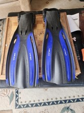 Viper oceanic 24inch fins, with dive bag.