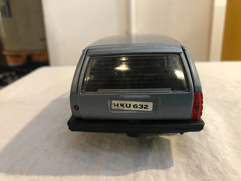 VOLVO 740 GLE POLAR SCALA 1/25 POLISTIL BLU MADE IN ITALY  MODELLINO 02217 - Immagine 2 di 4