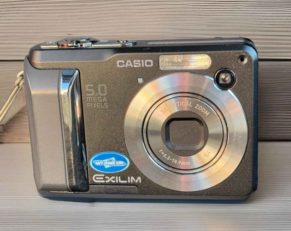 Casio Exilim EX-Z10 Digitalkamera Kompaktekamera 5MP 10x Zoom Schwarz - Bild 4 von 4