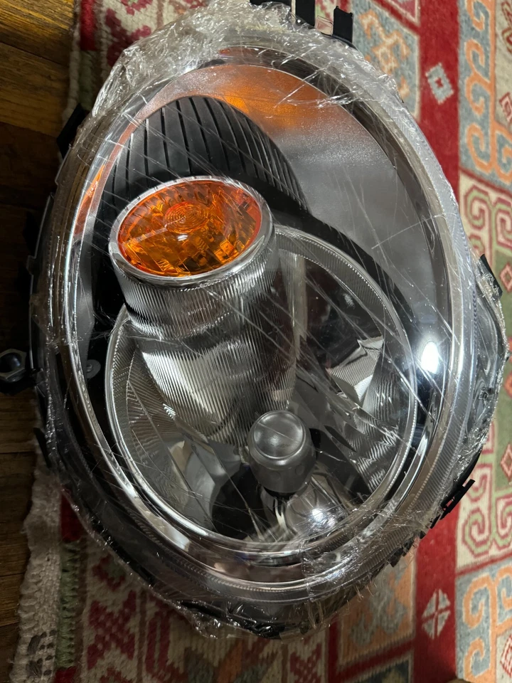 Conjunto de faros-regular TYC 20-9238-01 para 07-15 Mini Cooper Foto 3 de 4