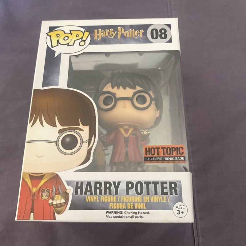 Funko Pop! Harry Potter #08 Harry Potter Quidditch HOT TOPIC Exclusive