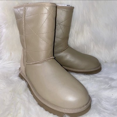UGG Boots classic short women size 9  New in original box  Classic