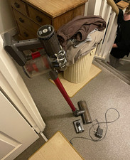 Dyson V6 cordless stick vacuum, sold for spares or repair / parts only.