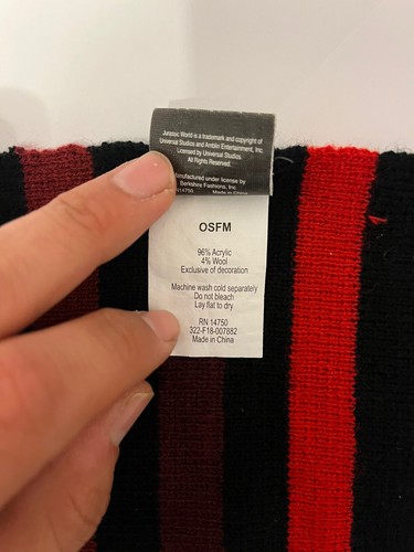 Jurassic World Mens Scarf Red & Black - Picture 3 of 5