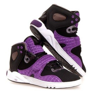 adidas da donna Roundhouse Scarpe da basket g56813 adidas da donna Roundhouse Scarpe da basket g56813