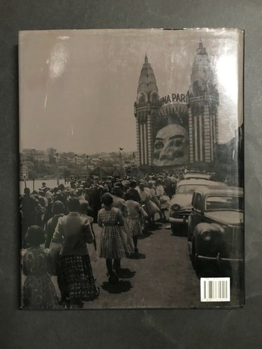 AUSTRALIAN ICONS BOOK BY PETER LUCK, THINGS THAT MAKE US WHAT WE ARE, 200 PAGES - Picture 4 of 4