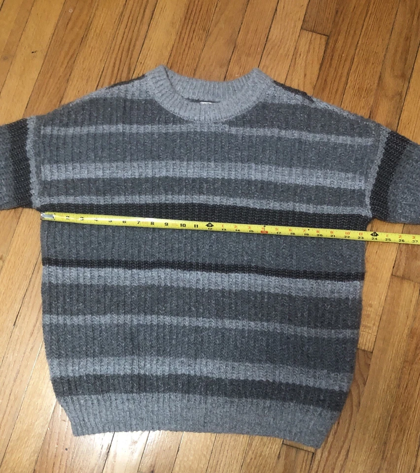 Vintage Women’s SO Crew Neck Striped Chunky Knit Lightweight Sweater Size SMALL - Image 4 of 4