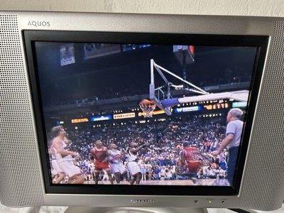 Vintage Sharp Aquos 13” LC-13B4U-S LCD Color TV Retro Gaming TV No