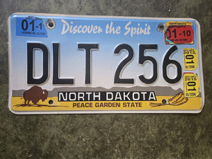 North Dakota 2015 DISCOVER THE SPIRIT License Plate DLT 256