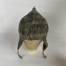 100% Aplaca Hat with tassles