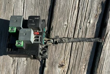 2003 - 2006 Chevy GMC Cadillac Electric Cooling Engine Fan Fuse Junction Block