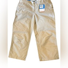 Columbia Womens Size 6 Cropped Khaki Outdoor Pants NWT