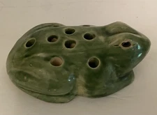 Vintage Green Ceramic Pottery Flower Frog 9 Holes Frog Figurine