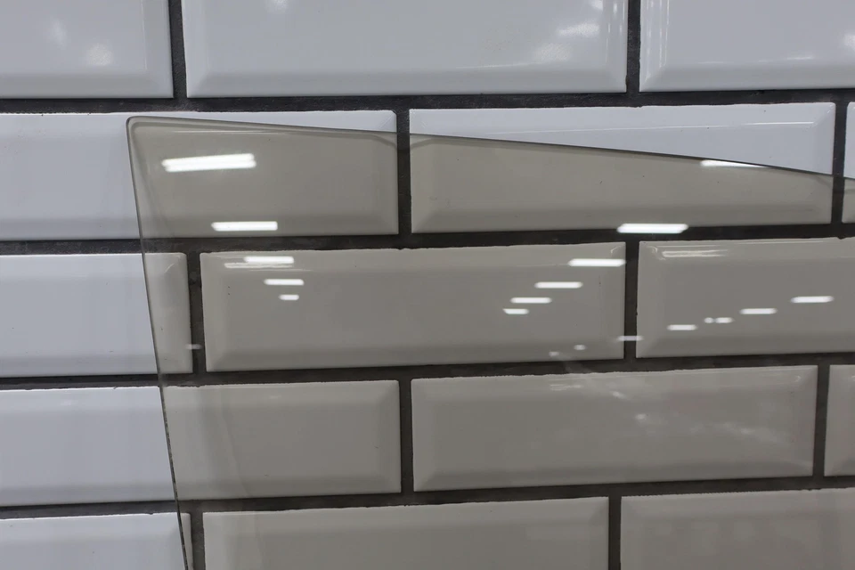 Lexus LX450 1996-1998 puerta delantera derecha pasajero ventana vidrio (solo vidrio) Foto 2 de 4