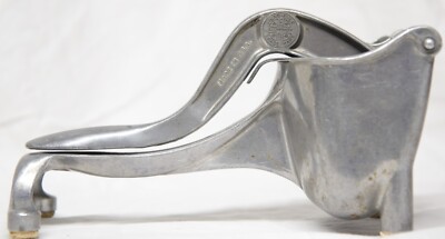 Where-ever TAC-UCO Vintage Aluminum manual juice press