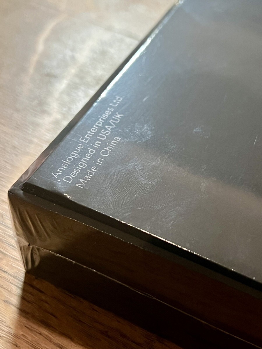 Analogue Pocket アナログポケット Limited シルバー 新品 Analogue Pocket - Silver - Brand New Sealed-Classic Limited