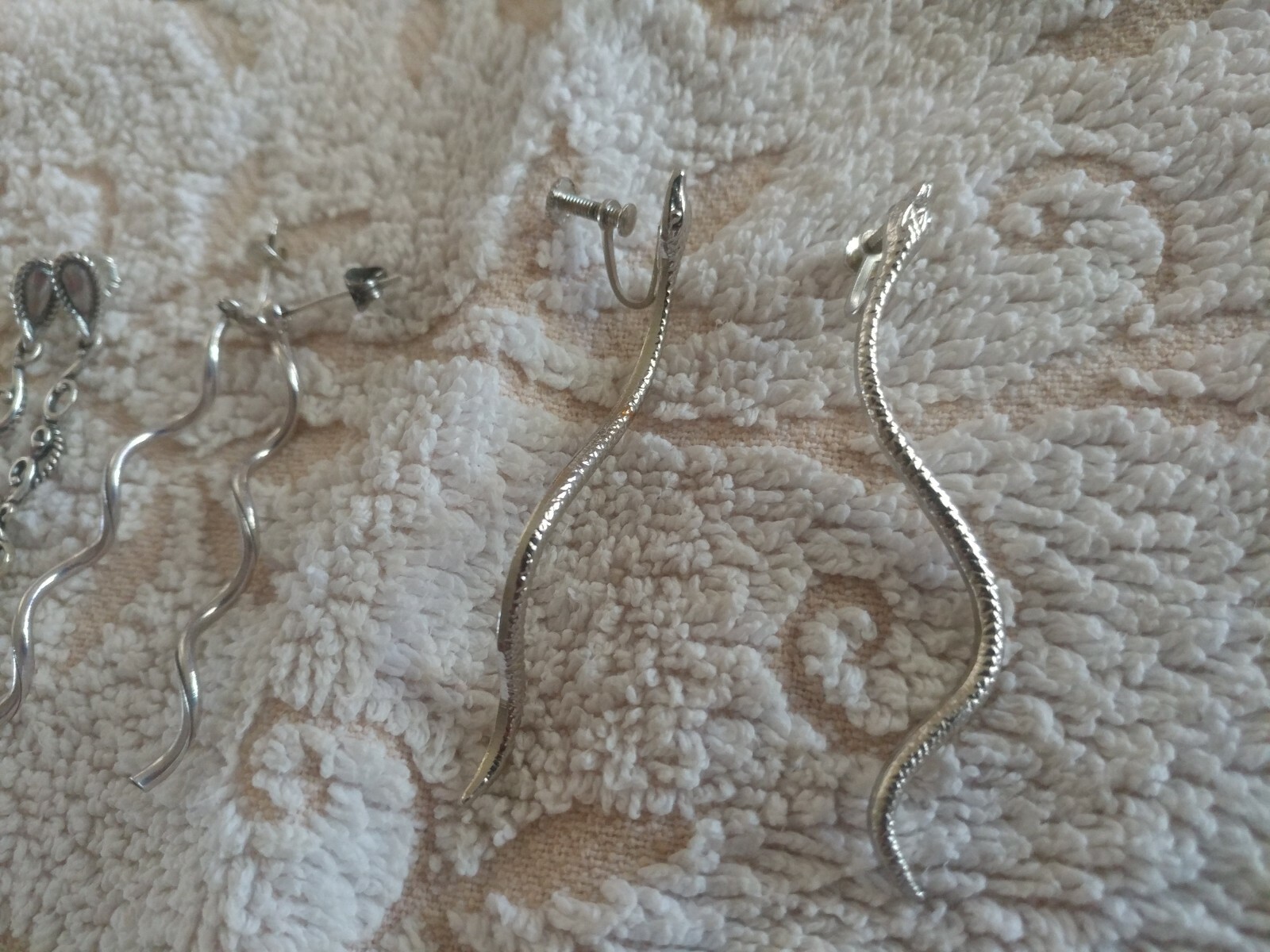 3 Dangling Earrings - image 11