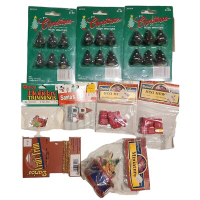 Christmas Miniatures Village Dollhouse Craft Decorations Resin Assortment Bundle