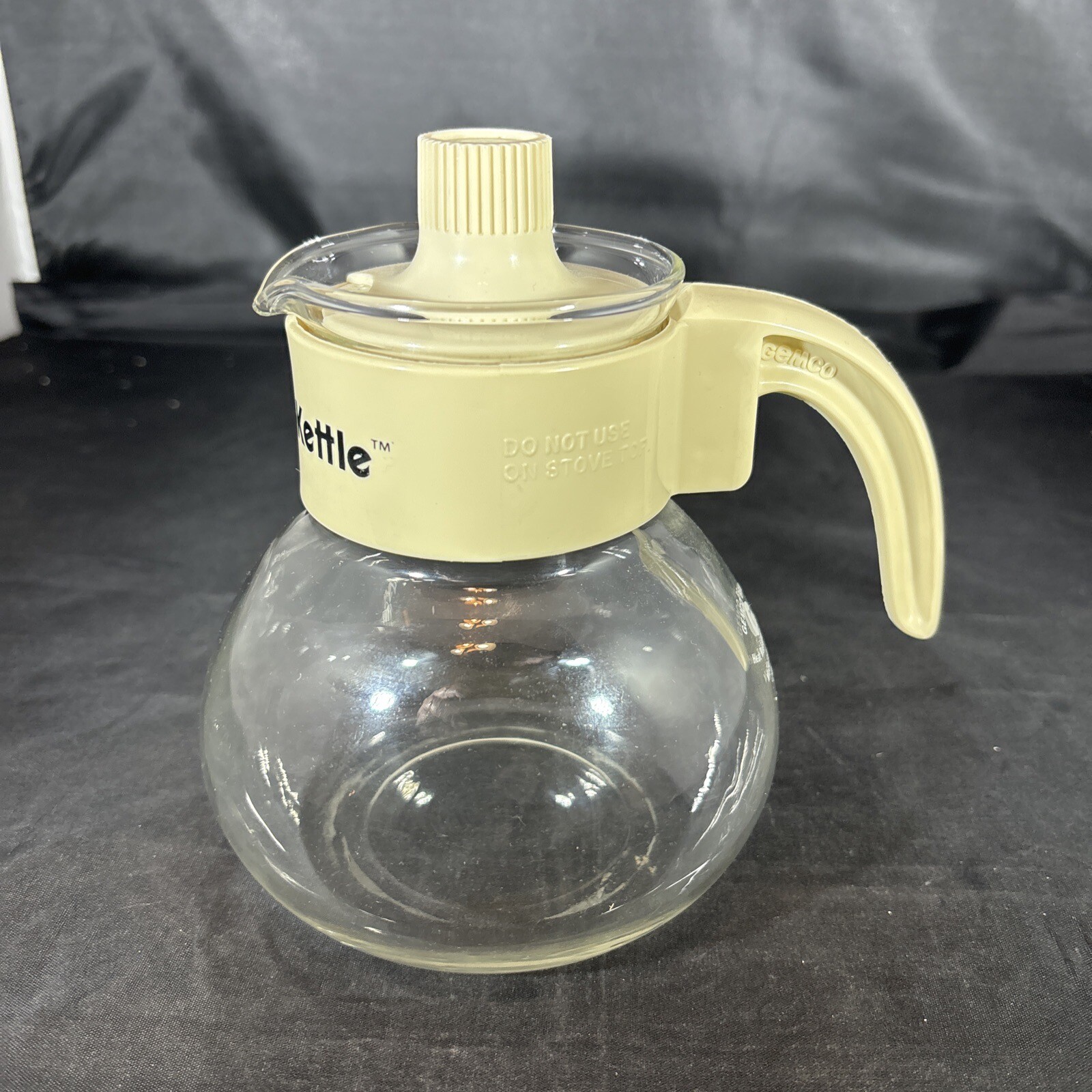 Vintage Gemco The Micro Kettle Cream Colored Coffee/Tea Pot