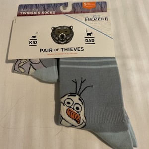 Elsa And Olaf Twinsie Socks By Pair Of Thieves