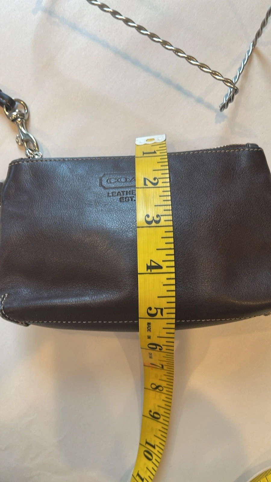 Coach Polsino pochette in pelle marrone vintage Y2K made in India anni 90 zip piccolo