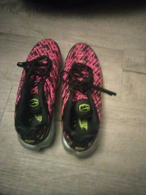 Nike Air Max Plus Mercurial XXV black and hyper pink Women's Size 9
