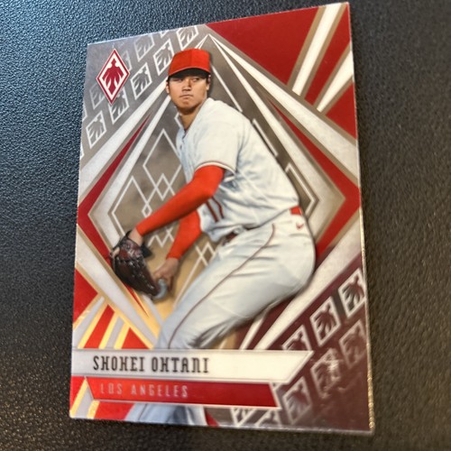 SHARP 🔥🔥⚾️⚾️~ 2021 Panini Chronicles - Phoenix Shohei Ohtani #15 Holo