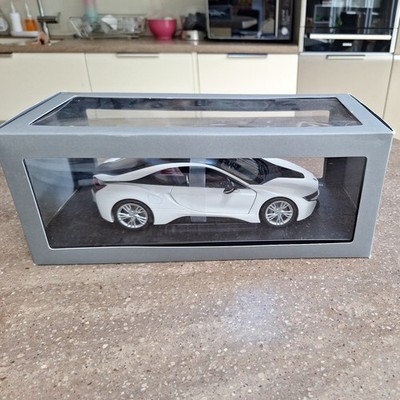 1:18 BMW I8 von Paragon in weiß neu in OVP selten Rarität UK