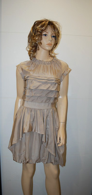 NINA RICCI wunderschönes 100% Seide Abi Ballkleid Hochzeit usw   gr. S  NP 459