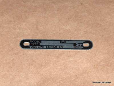 Lucas Magneto Badge Plate NEW Triumph BSA Norton 250 350 500 650 RIGHT
