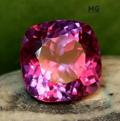 Saphir rose naturel non chauffé de 3.37 carats avec rapport GIA / JupiterGem - E