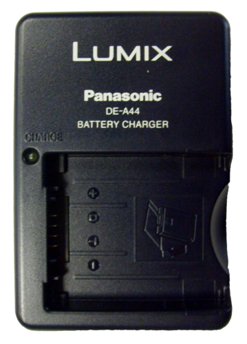 Panasonic Lumix Akku Ladegerät DE-A44 A für Lumix FZ7, 18, 28, 30, 35, 50 - Afbeelding 1 van 4