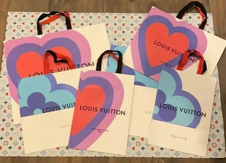 BRAND NEW, RARE & LIMITED EDITION 2020 Authentic Louis Vuitton Game On  Gift Bags