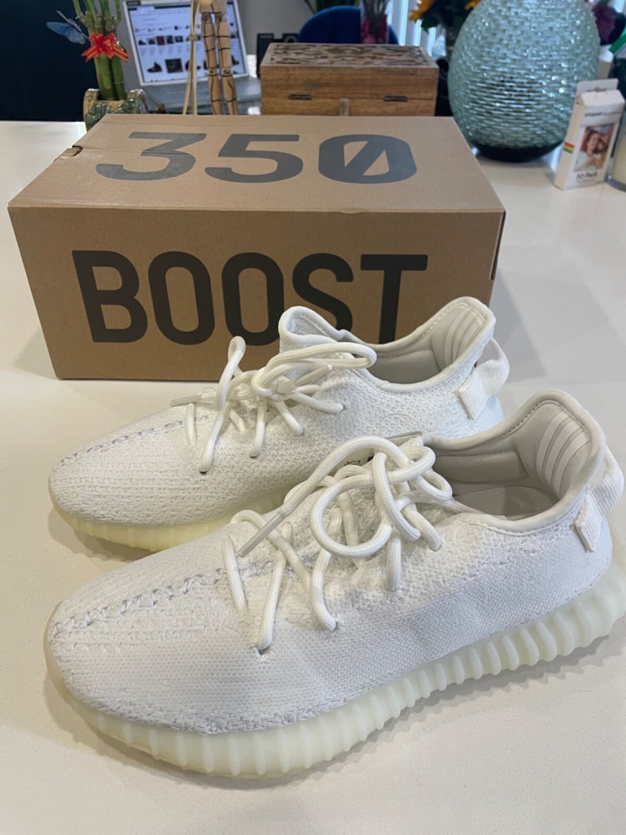 Size 7 (M) - adidas Yeezy Boost 350 V2 Low Cream White / Triple