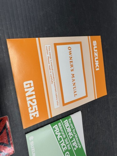 SUZUKI GN125E GN-125 ORIGINAL OWNERS MANUAL BOOK GUIDE - Bild 2 von 5